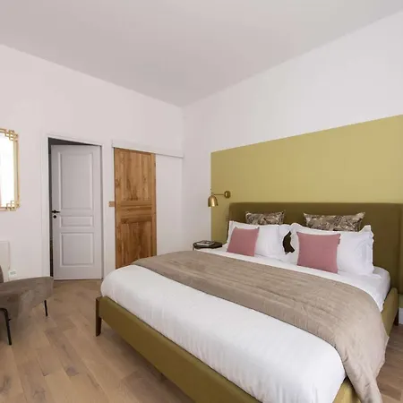 Martin' S Door Apartment